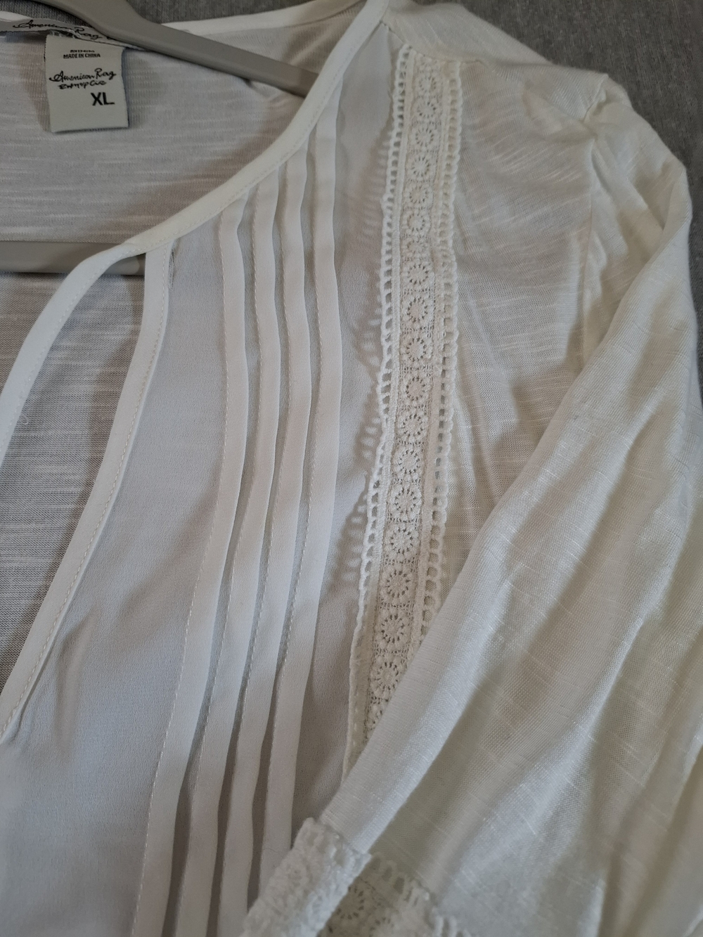 American Rag Women Size XL Cream Lace Peasant Blouse - Picture 7 of 8